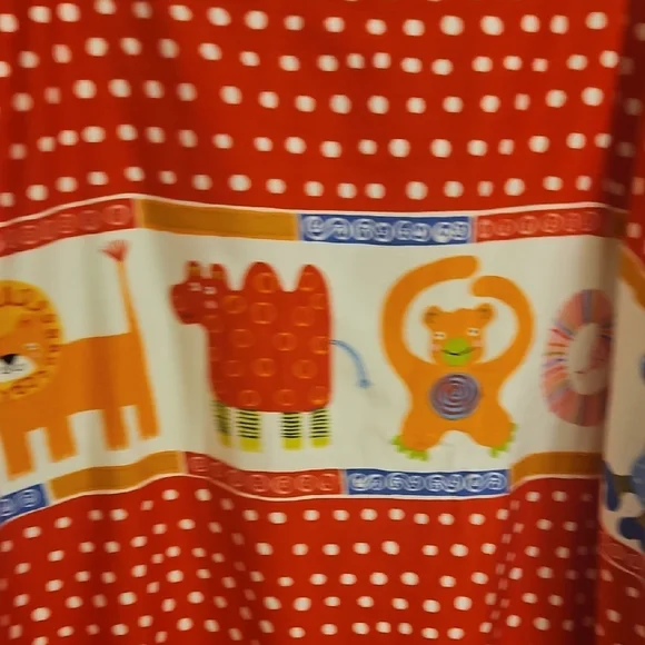 Red Polka Dot Kids Blanket with Animal character Print - Picture 4 of 8
